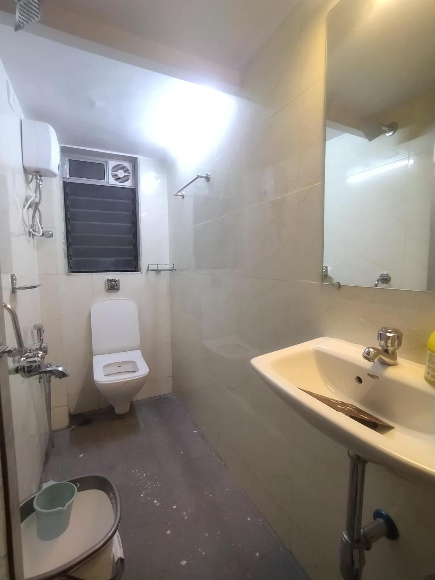 Everest Stays Rooms And Dormitory Mumbai Exterior photo