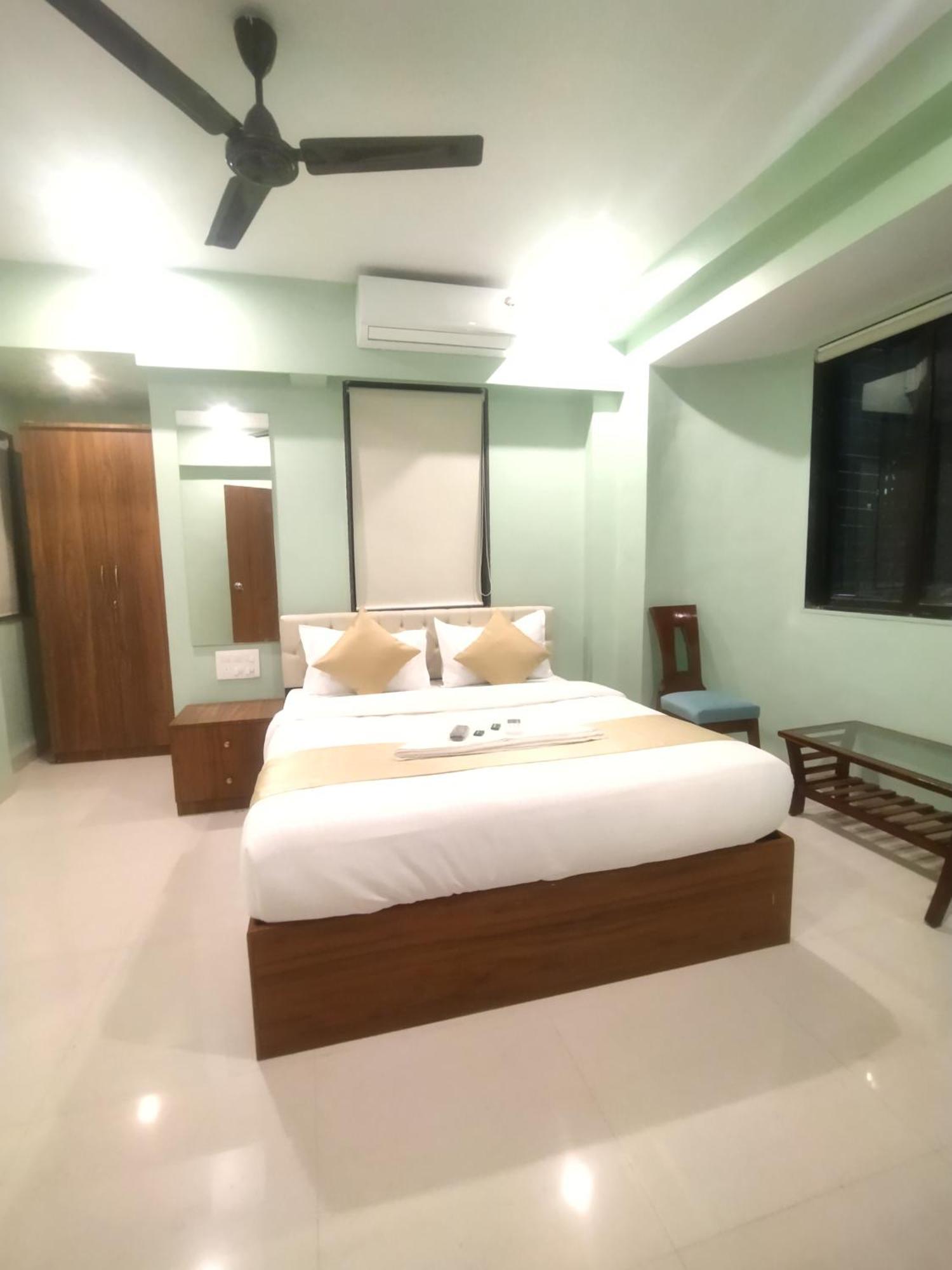 Everest Stays Rooms And Dormitory Mumbai Exterior photo